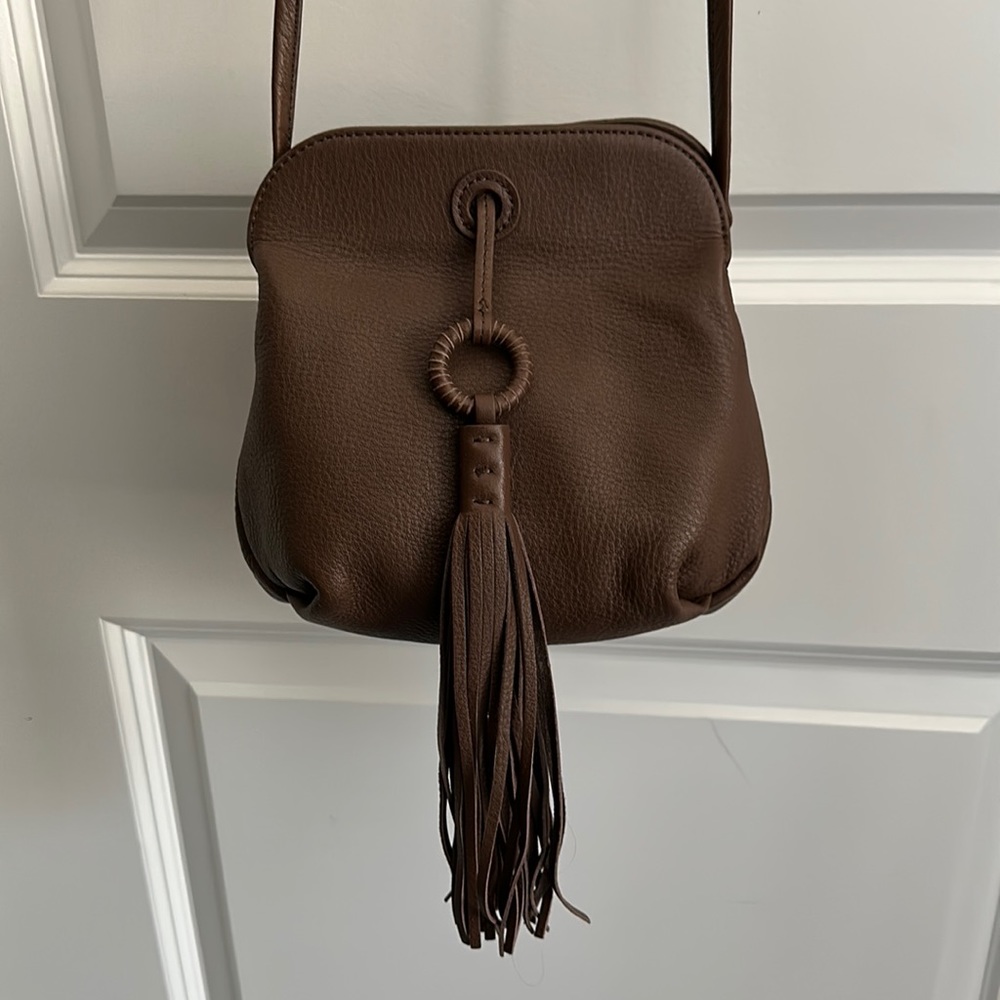 Hobo Birdy Crossbody - Acorn